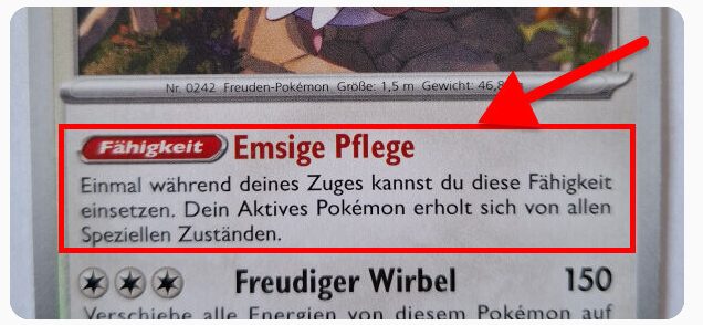 Ausschnitt einer Pokémon-Karte mit rot markierter Fähigkeit „Emsige Pflege“